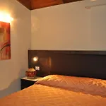 Ξενοδοχείο Centova 3*