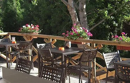 Hotel Centova 3*